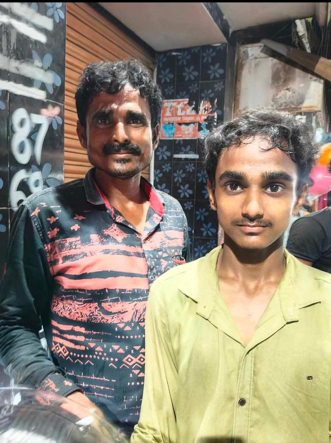 বেলডাঙার আম বিক্রেতার সততা: ৩,৫০০ টাকা ফেরতের গল্প