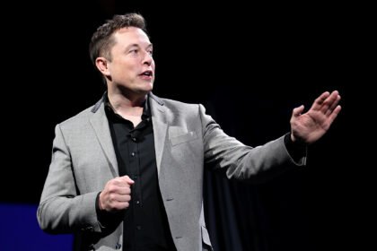 News graphic featuring Elon Musk, with Bengali headline saying 'A new chapter of digital revolution: Starlink gets India’s approval', along with E-Bardhaman logo and website link."