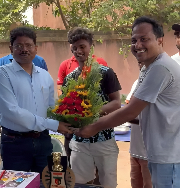 বর্ধমান থানার IC স্যারের মানবিক উদ্যোগে